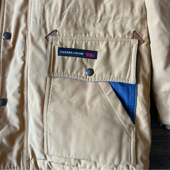 Canada Goose x Levi's Banff Parka Jacket 1/300 Size Extra Small